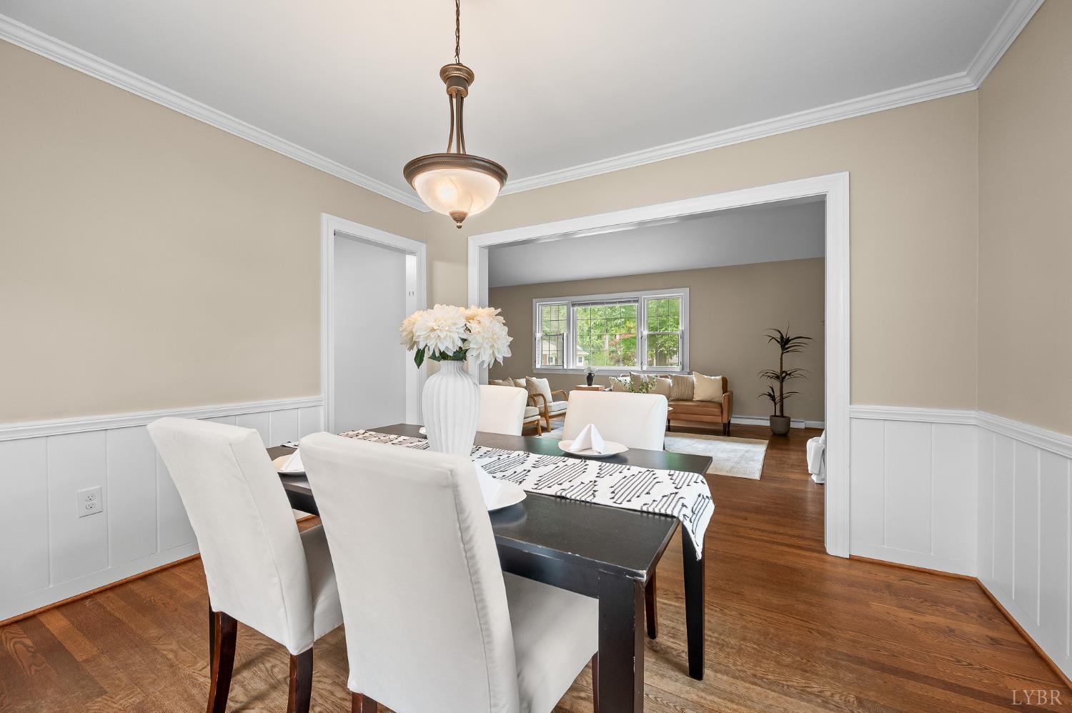 3004 Ravenwood Drive