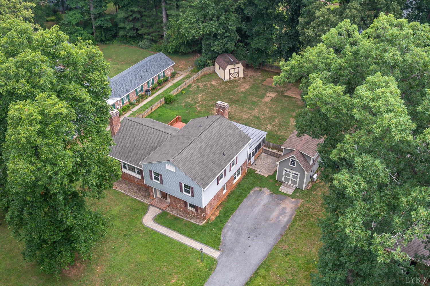 3004 Ravenwood Drive