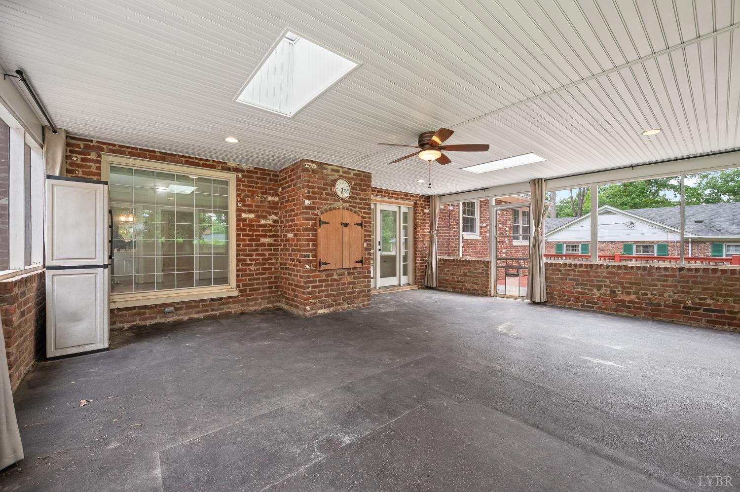 3004 Ravenwood Drive