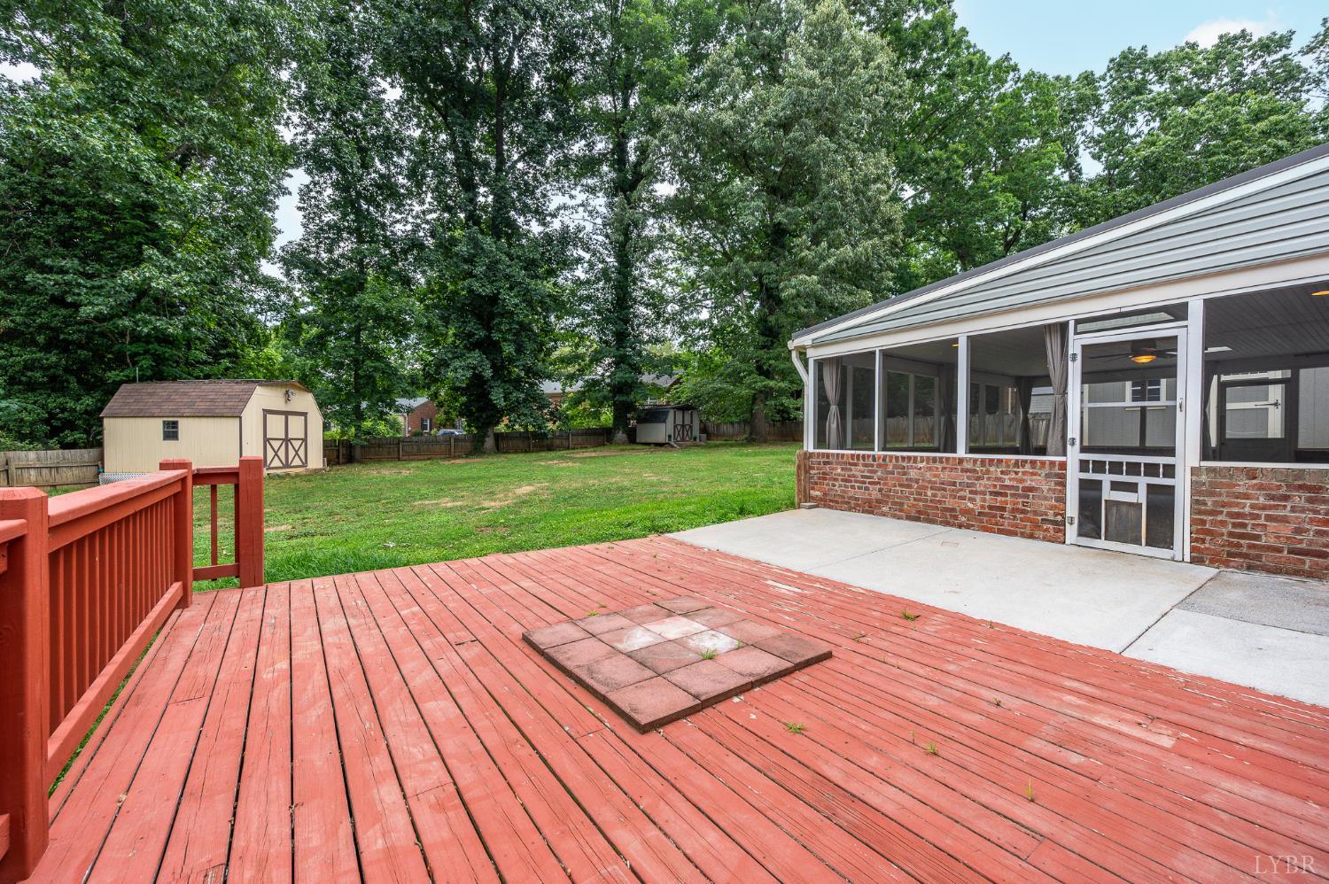 3004 Ravenwood Drive