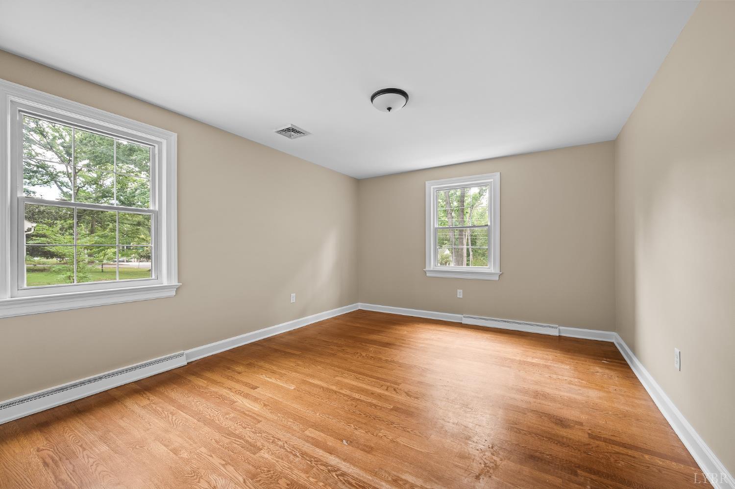3004 Ravenwood Drive