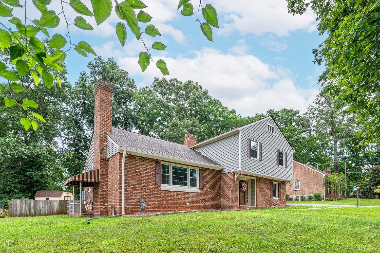 3004 Ravenwood Drive