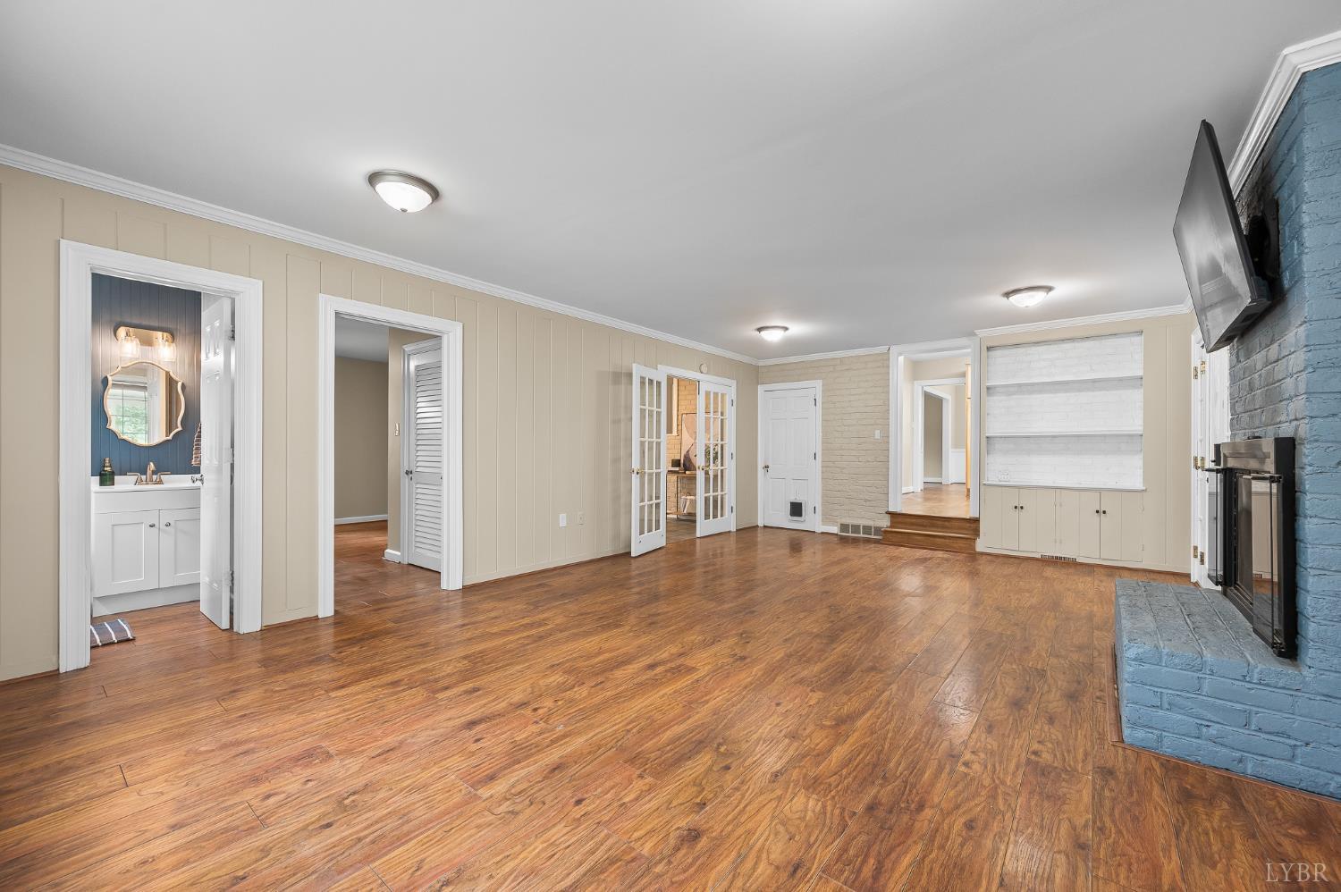 3004 Ravenwood Drive