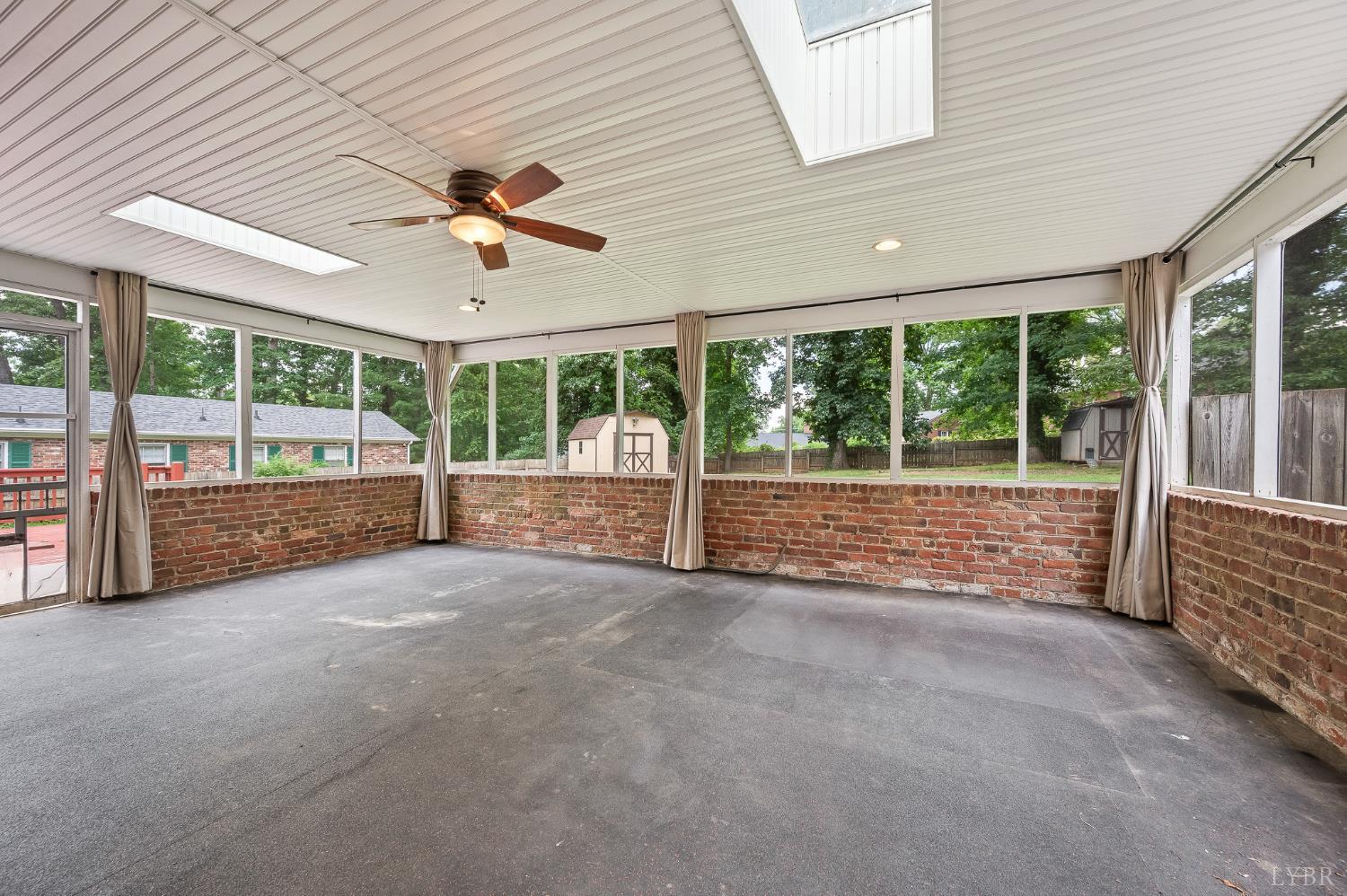 3004 Ravenwood Drive