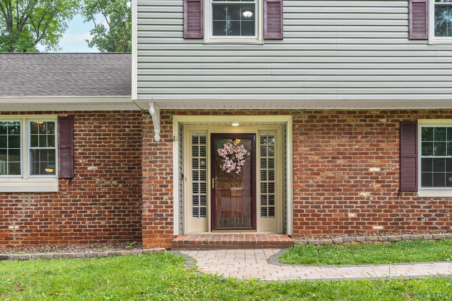 3004 Ravenwood Drive