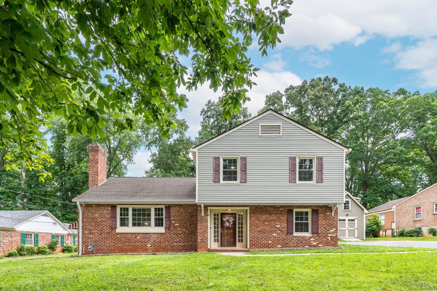 3004 Ravenwood Drive