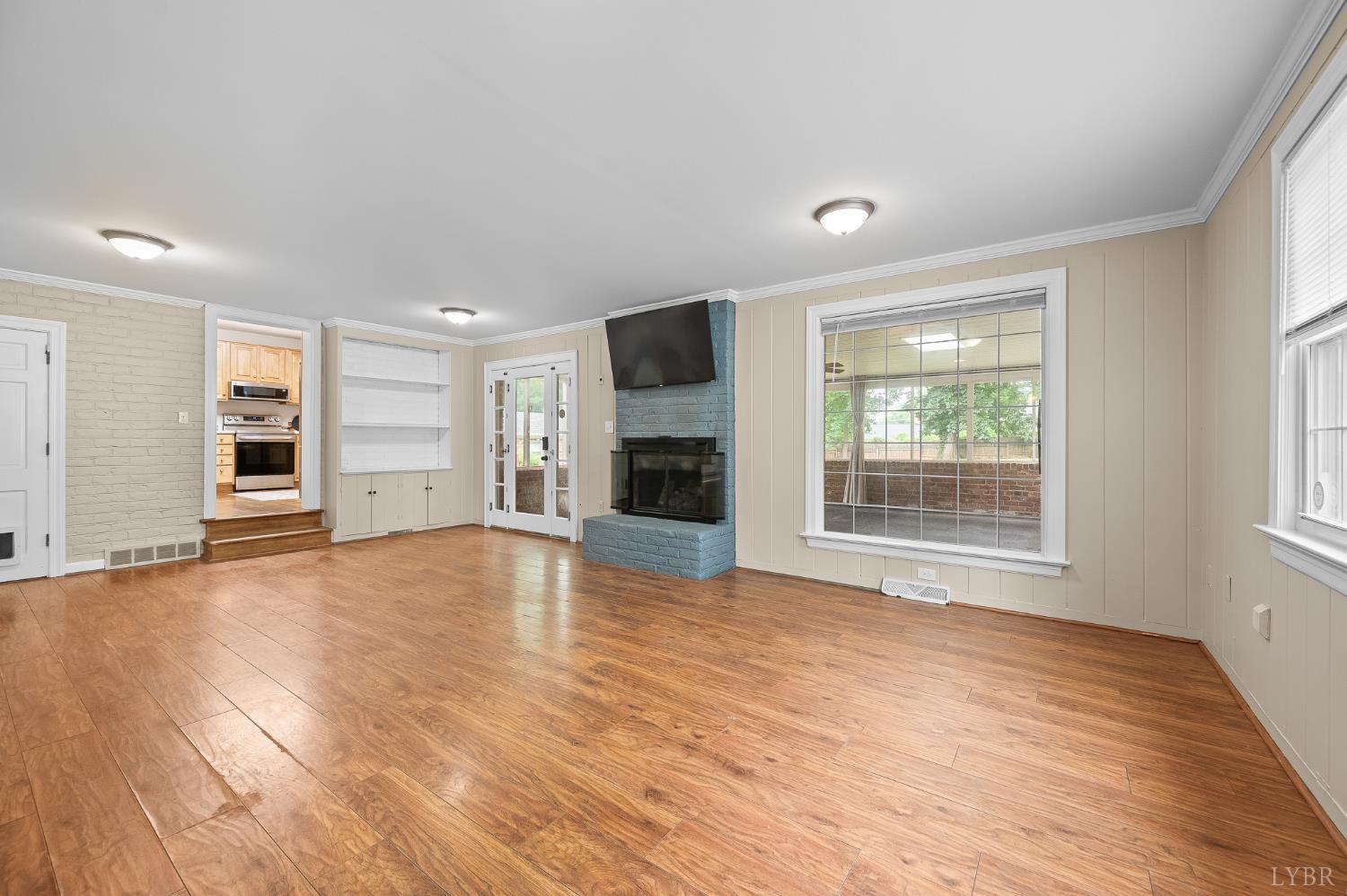 3004 Ravenwood Drive