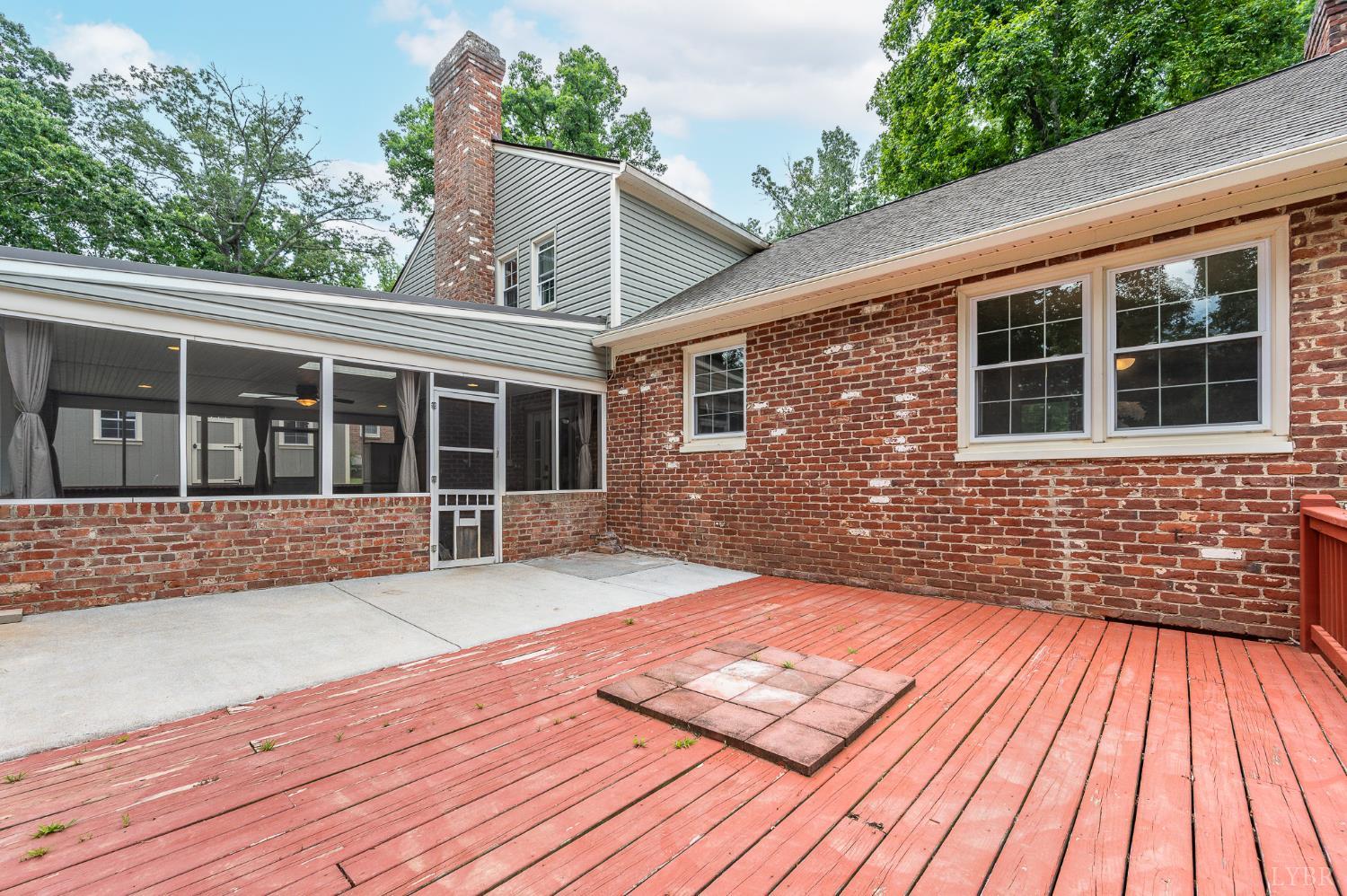 3004 Ravenwood Drive