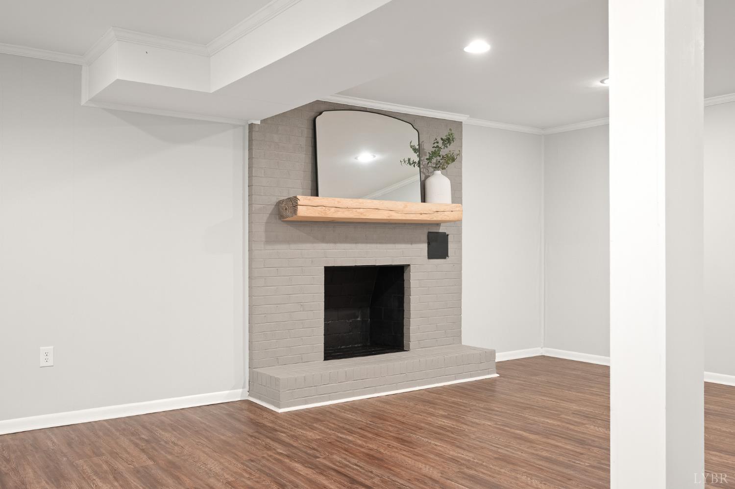 5104 Wedgewood Road