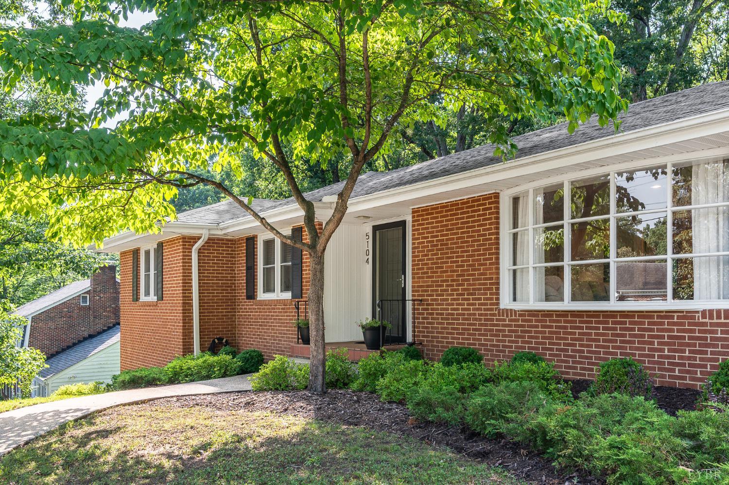 5104 Wedgewood Road