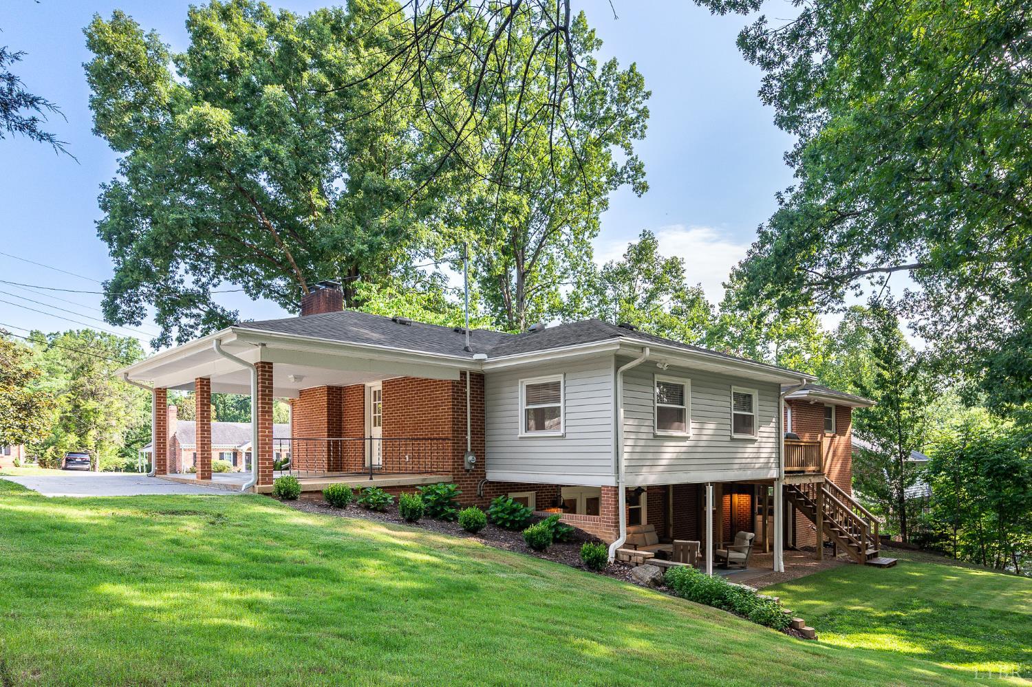 5104 Wedgewood Road