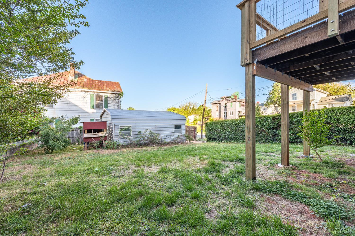 824 Floyd Street