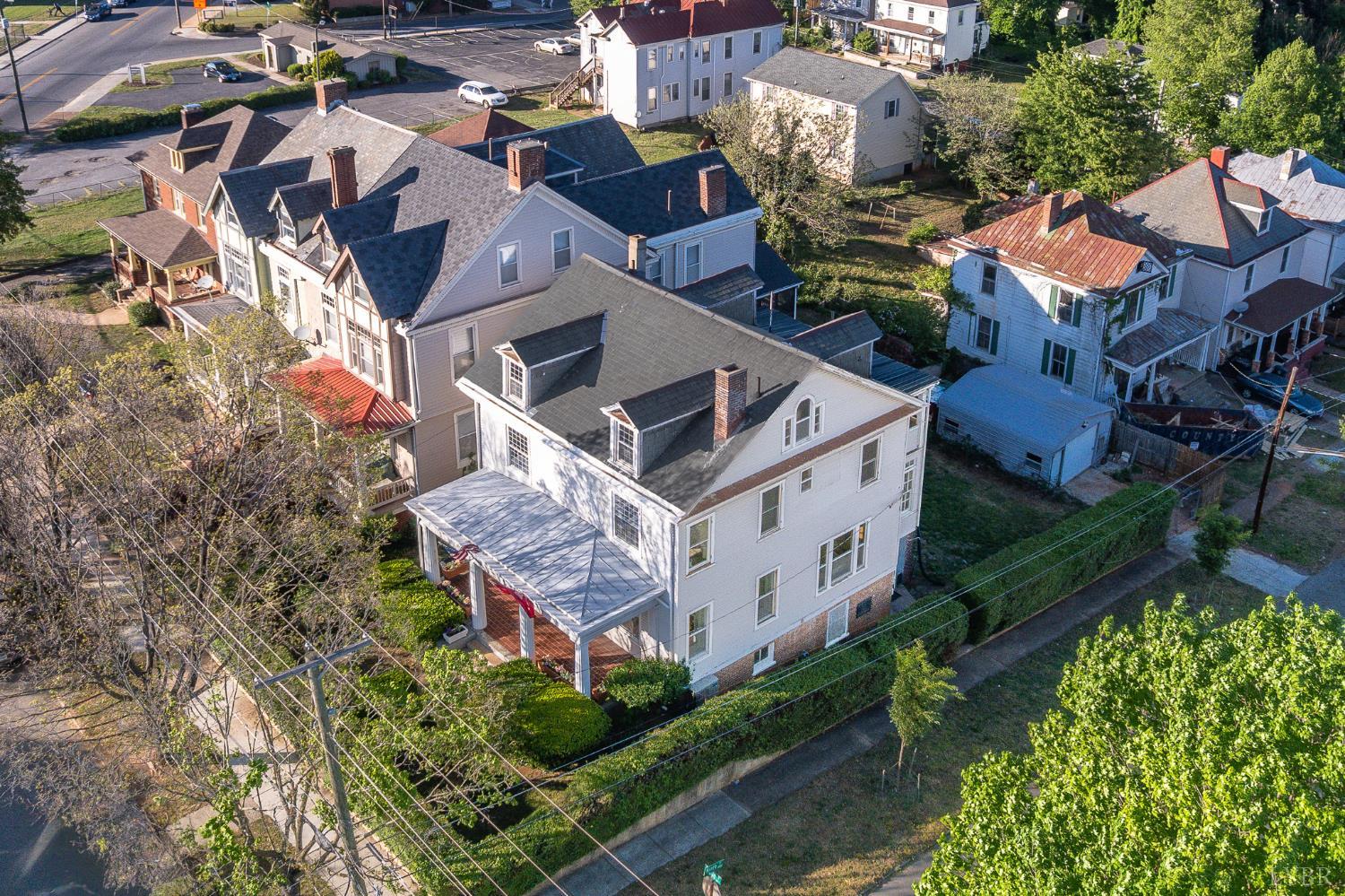 824 Floyd Street