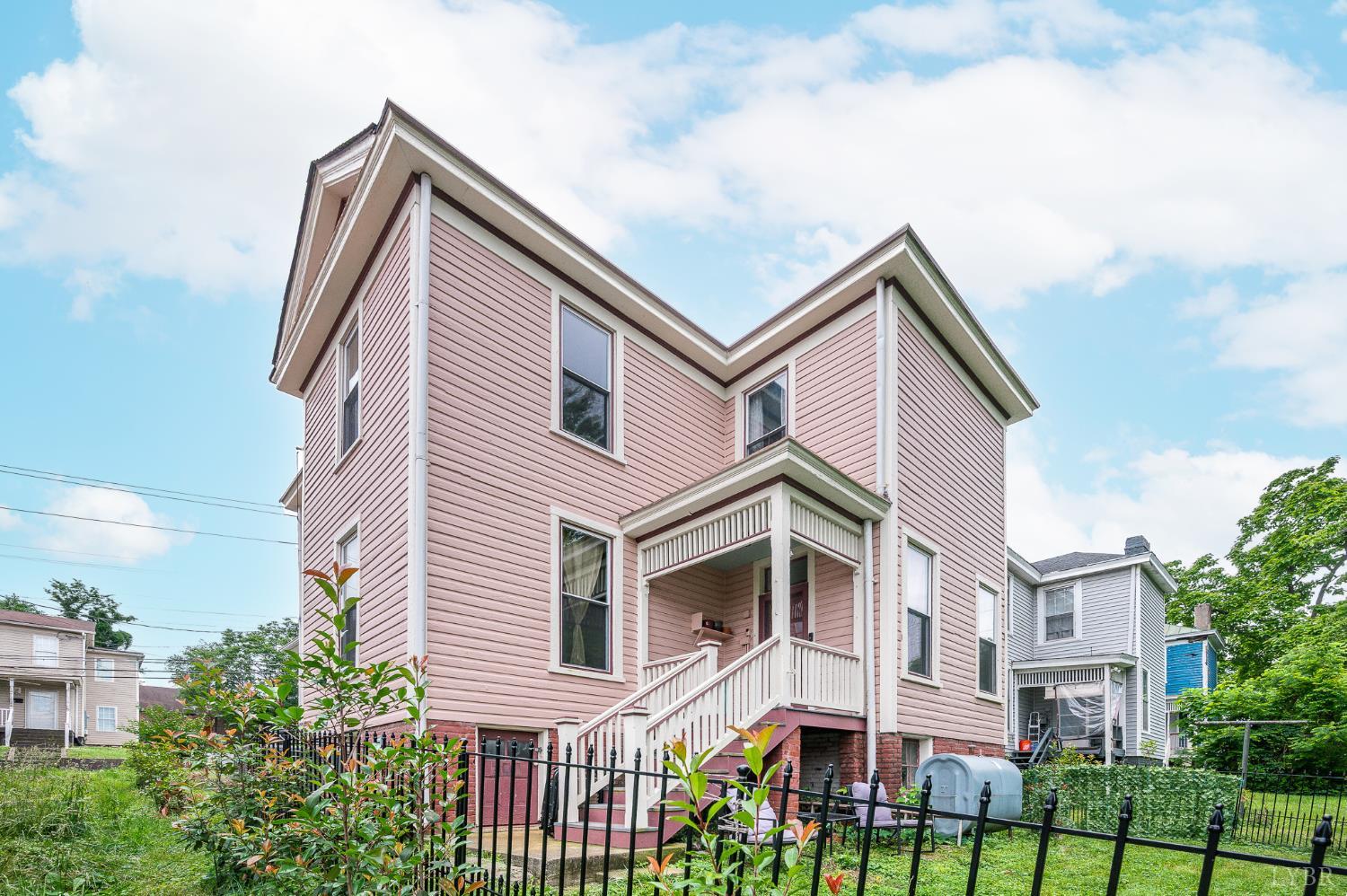 1011 16th Street