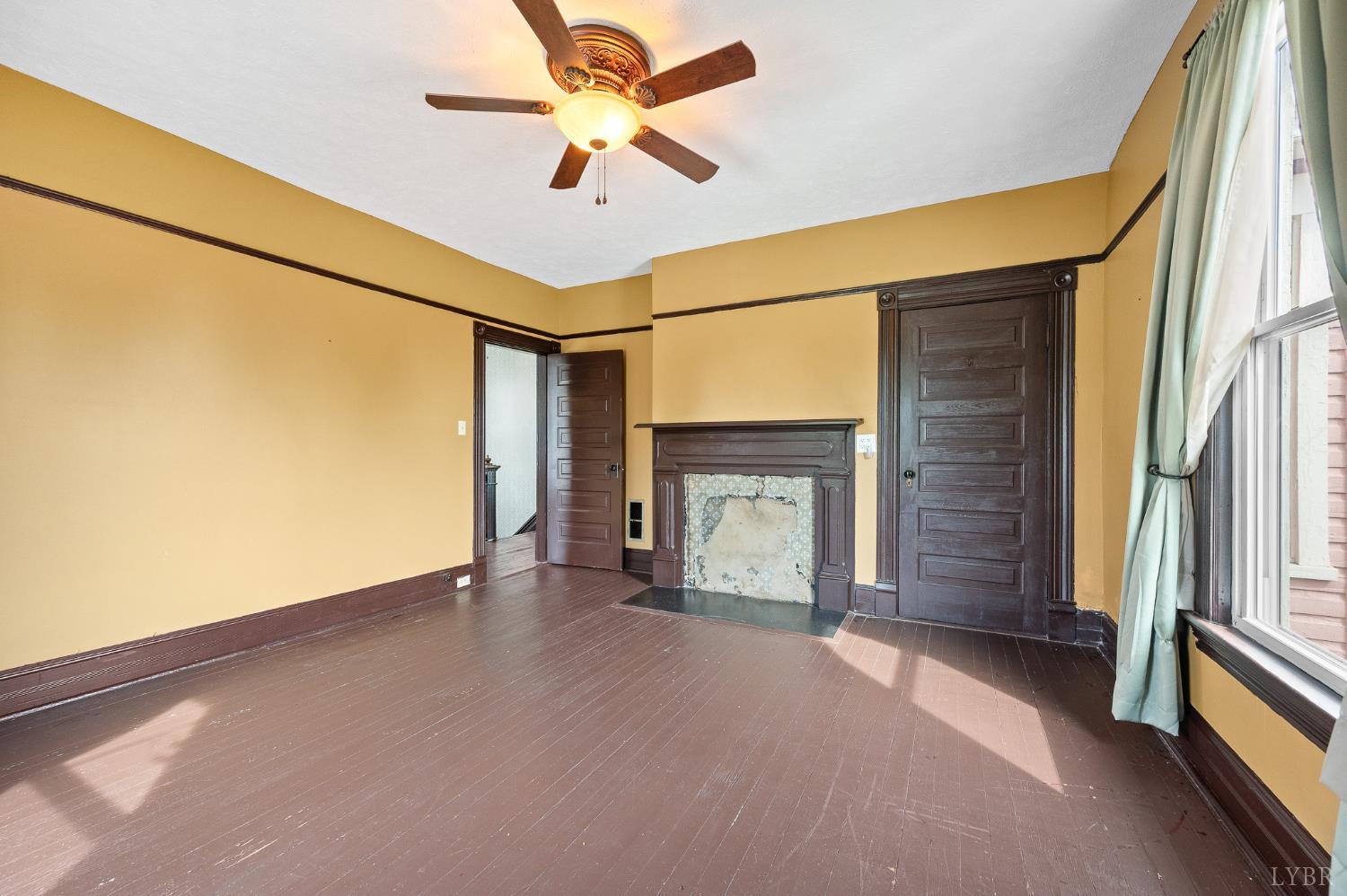 1011 16th Street