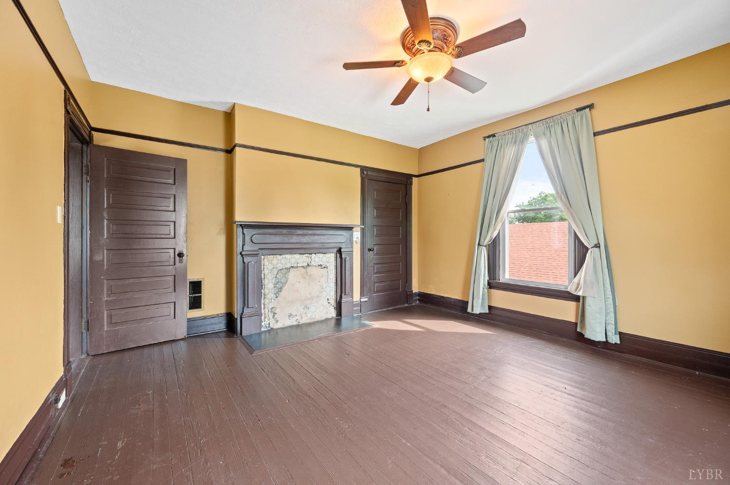 1011 16th Street