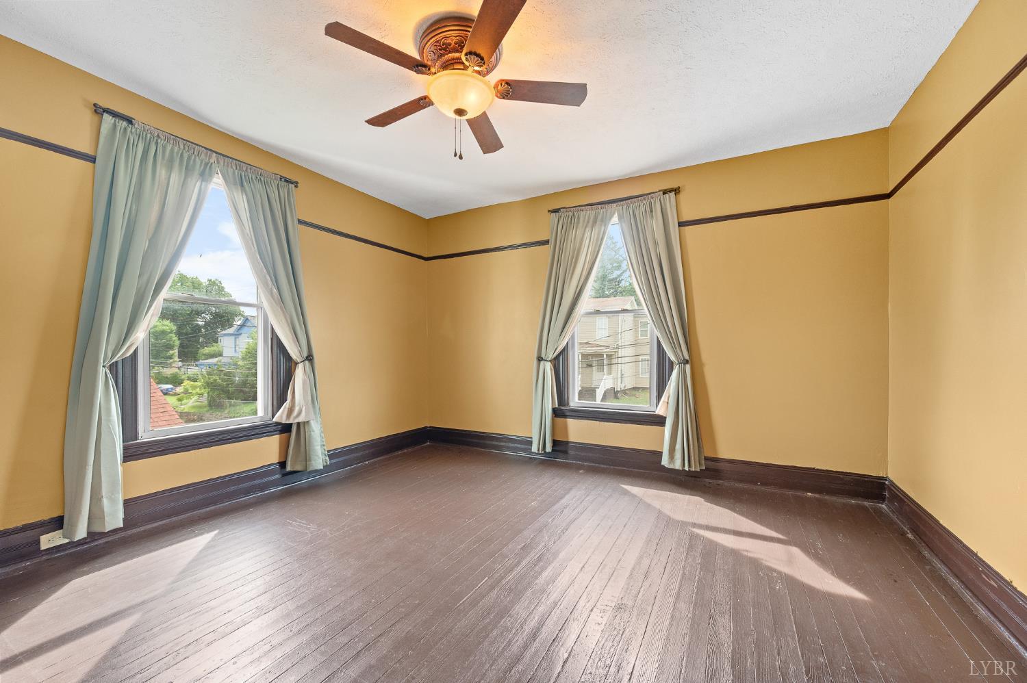 1011 16th Street