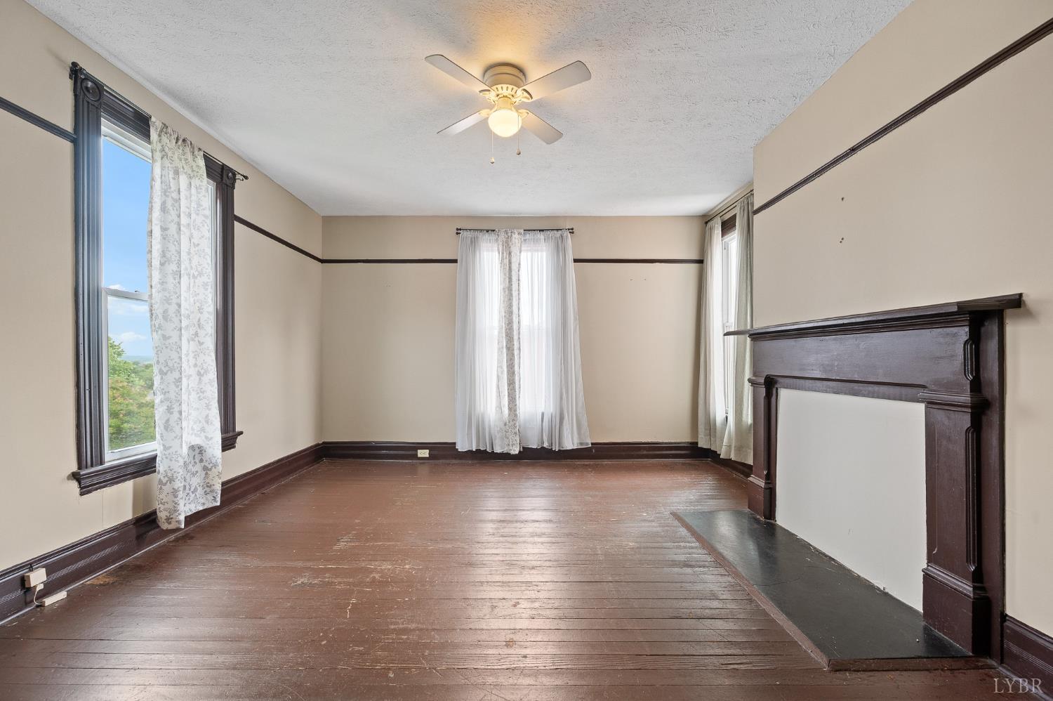 1011 16th Street