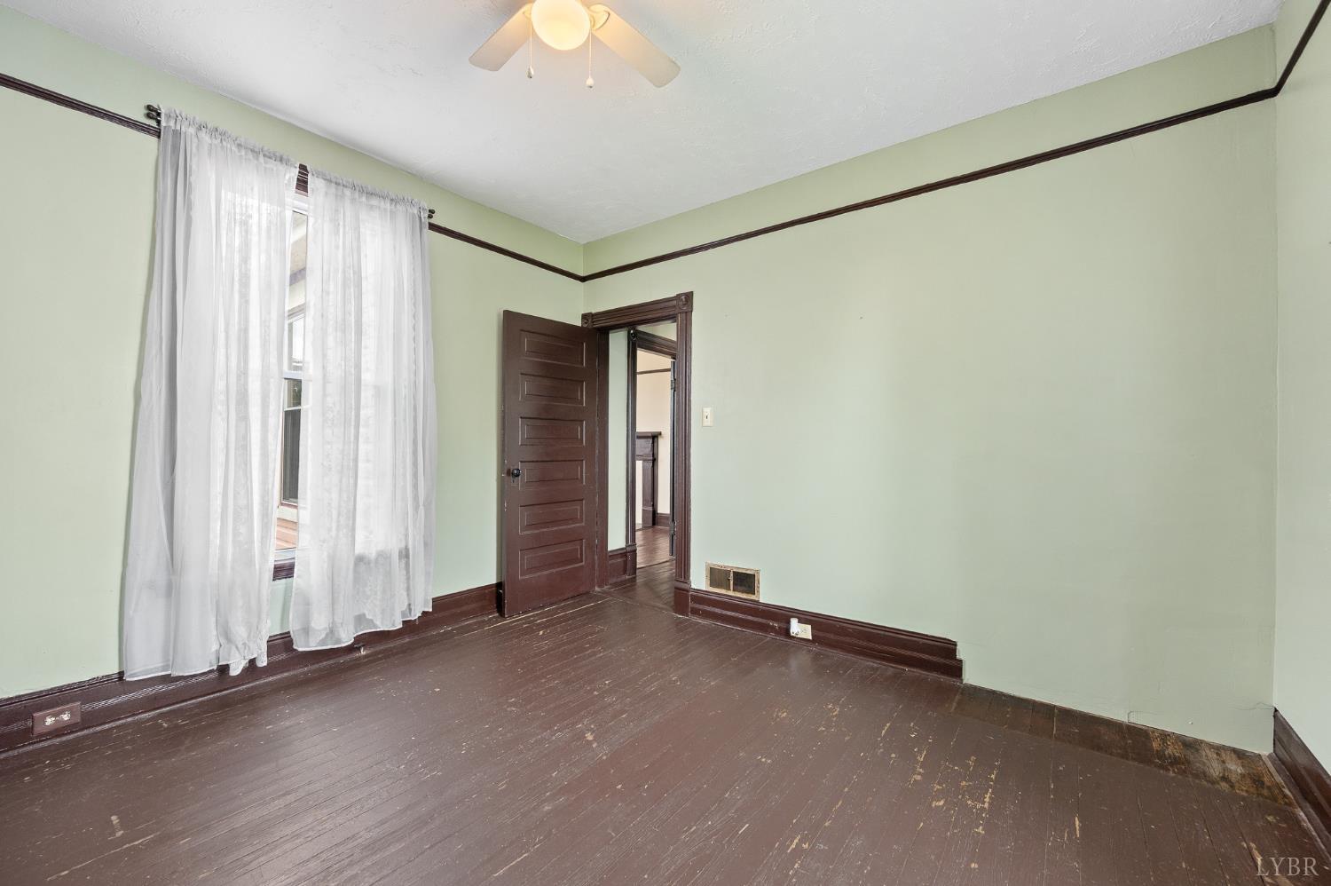 1011 16th Street