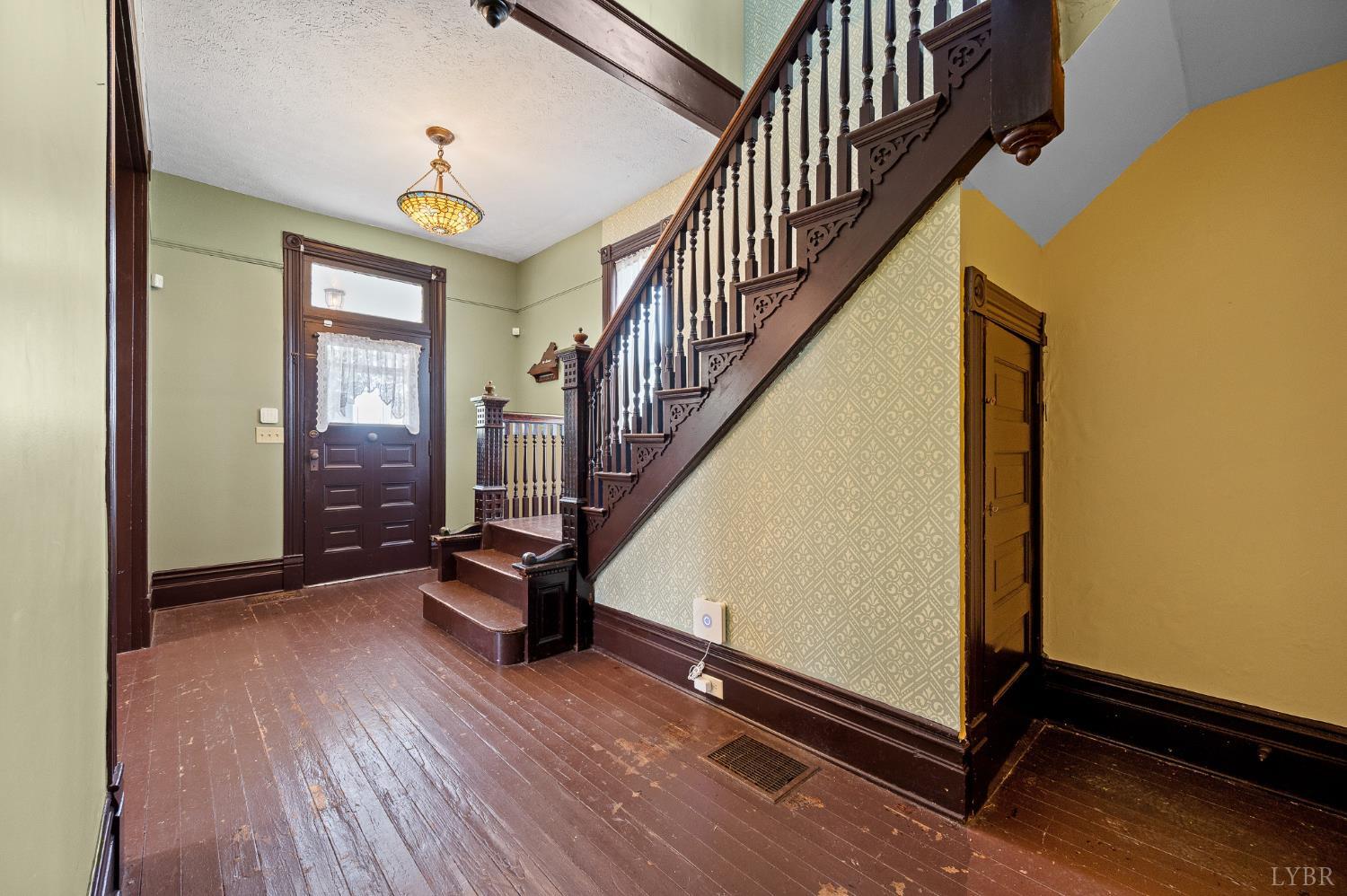 1011 16th Street