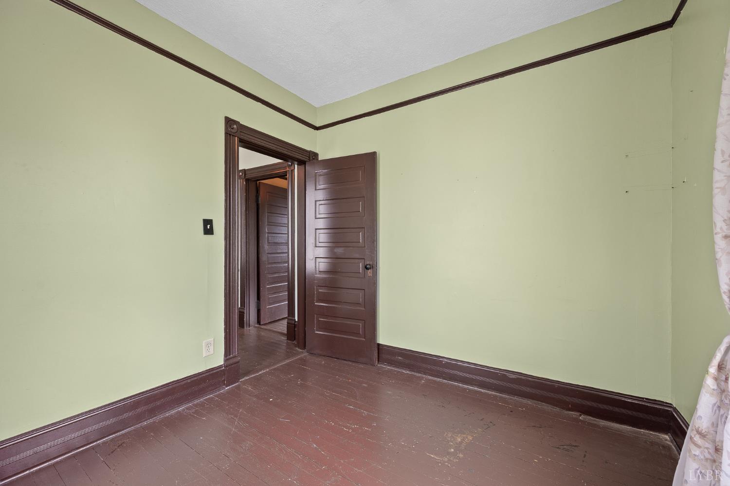 1011 16th Street