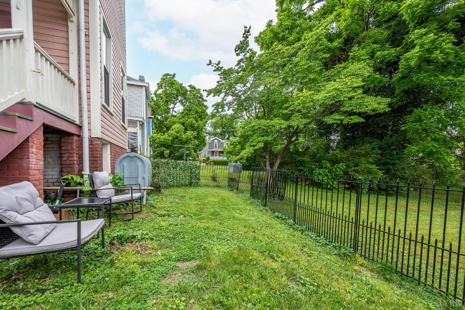 1011 16th Street