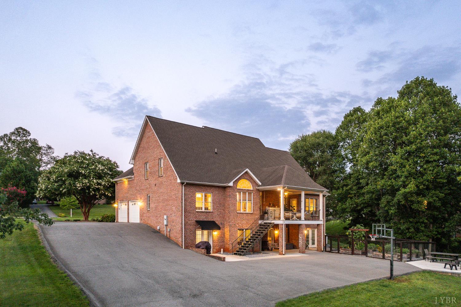 1118 Jefferson Dr W