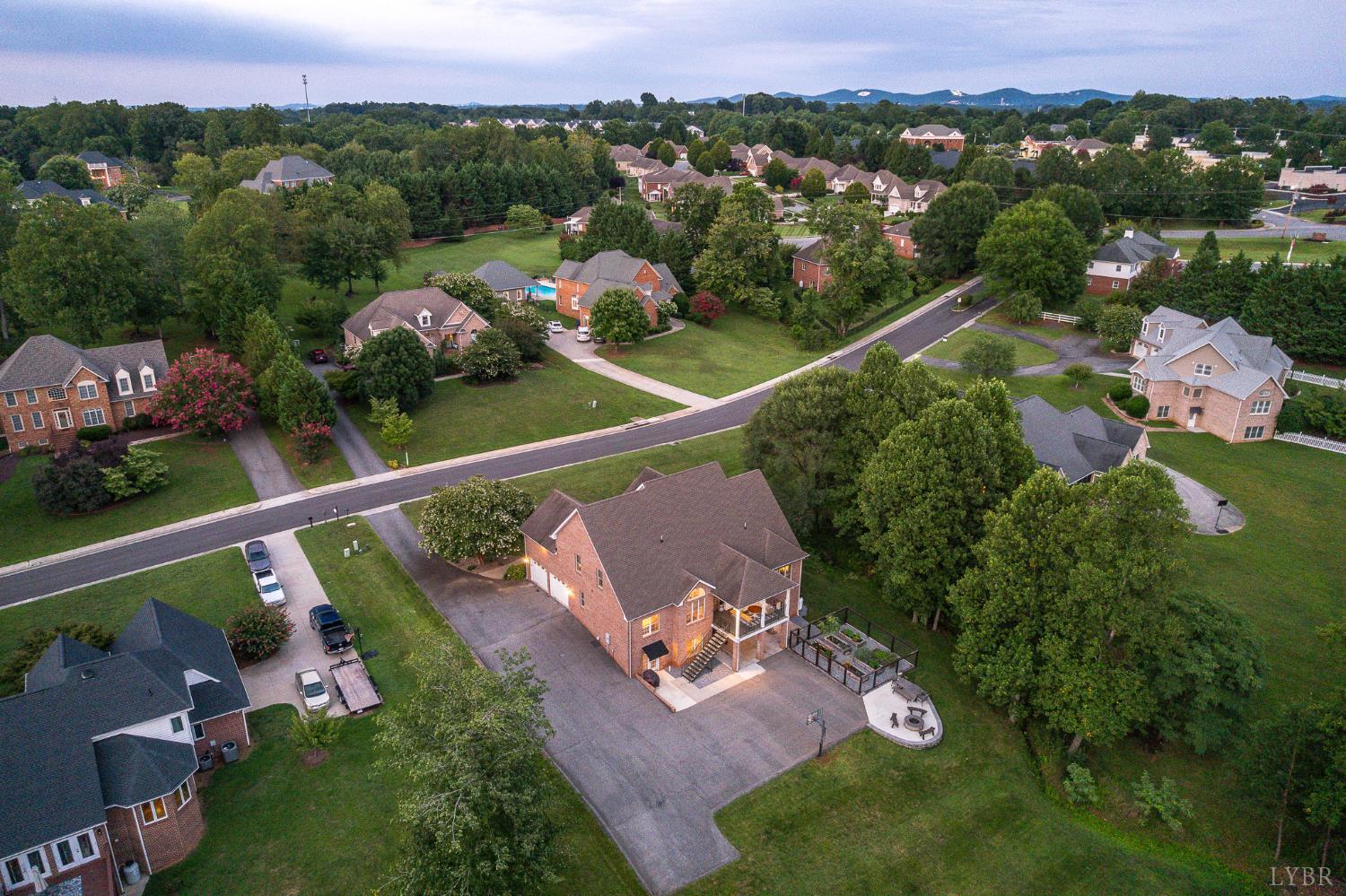 1118 Jefferson Dr W