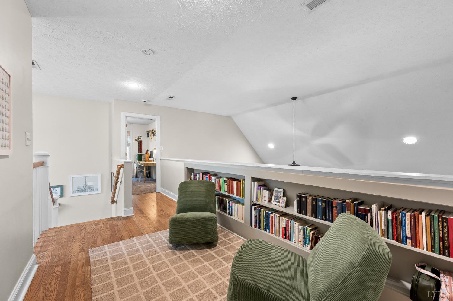 1118 Jefferson Dr W