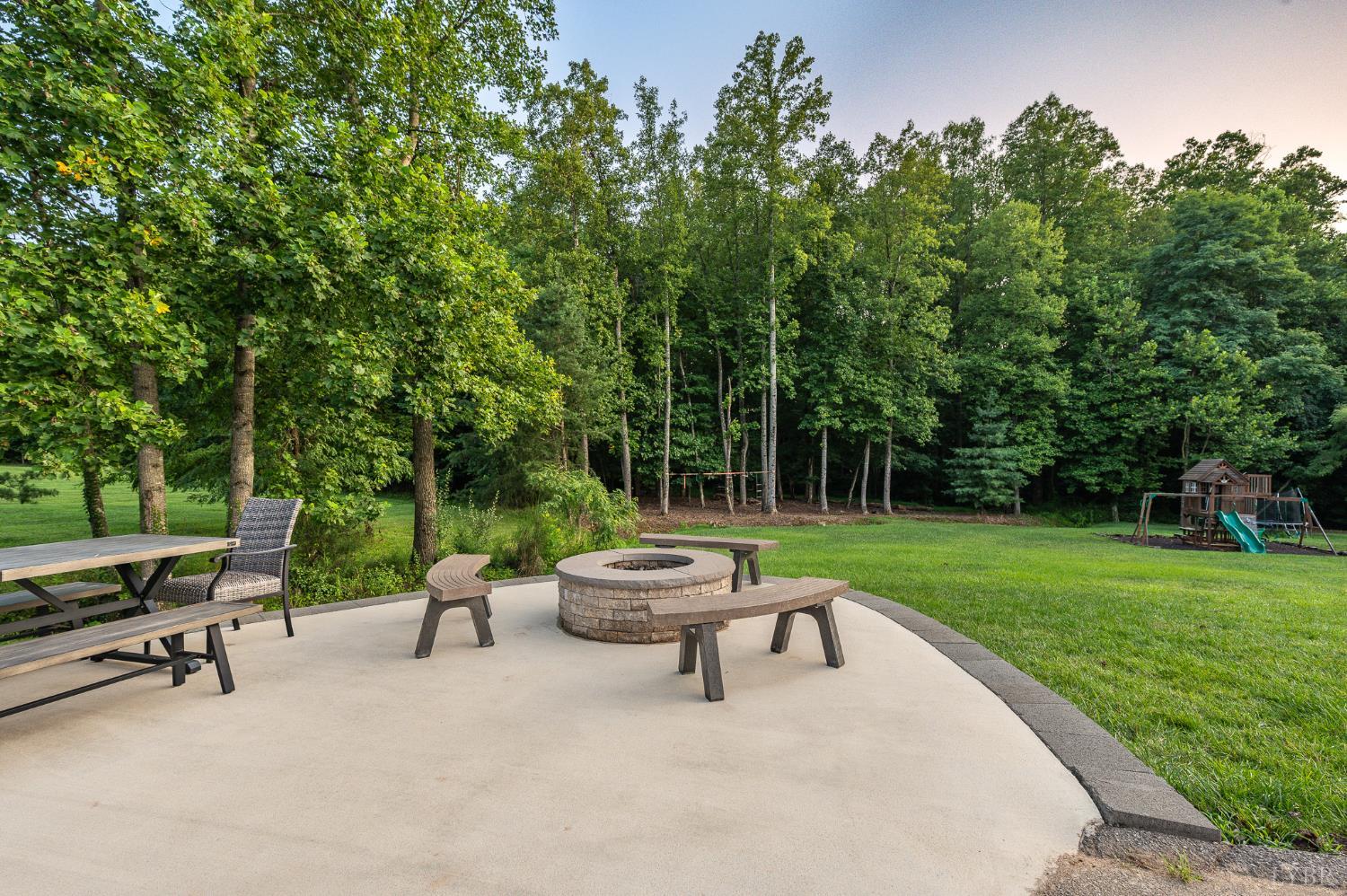 1118 Jefferson Dr W