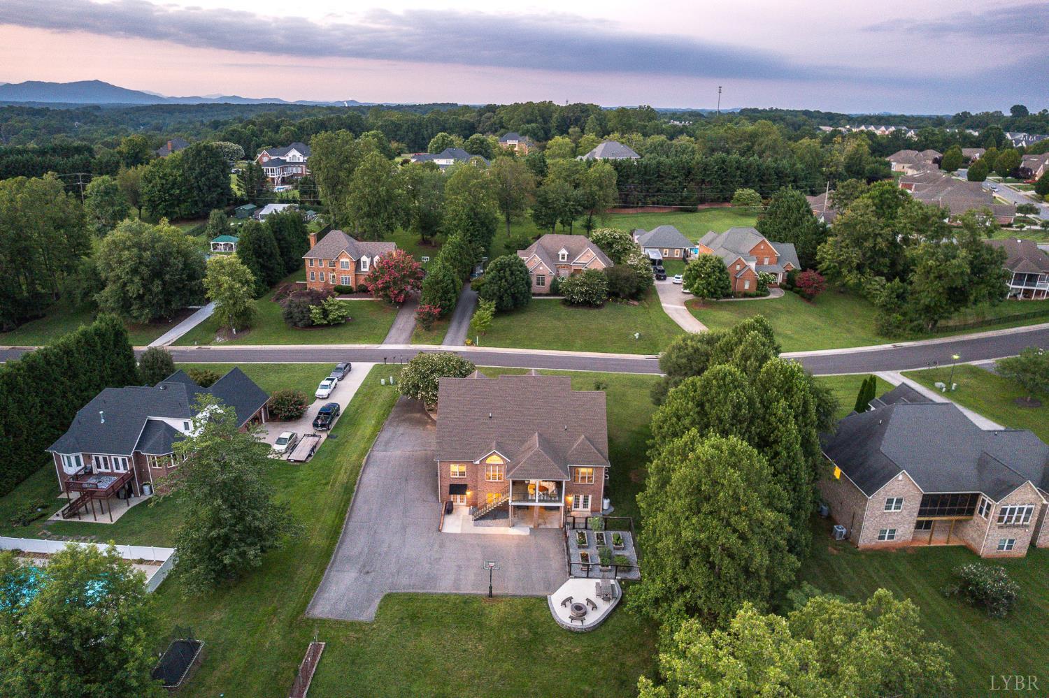 1118 Jefferson Dr W