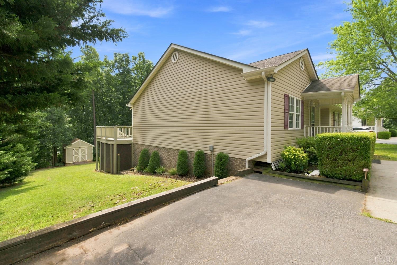 1378 Greenhouse Road