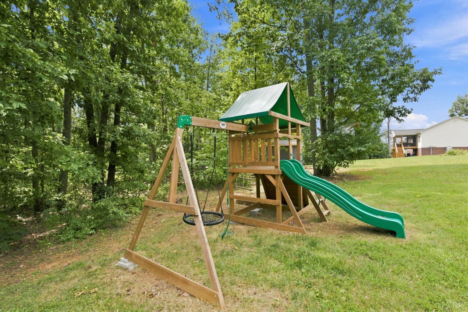 1378 Greenhouse Road