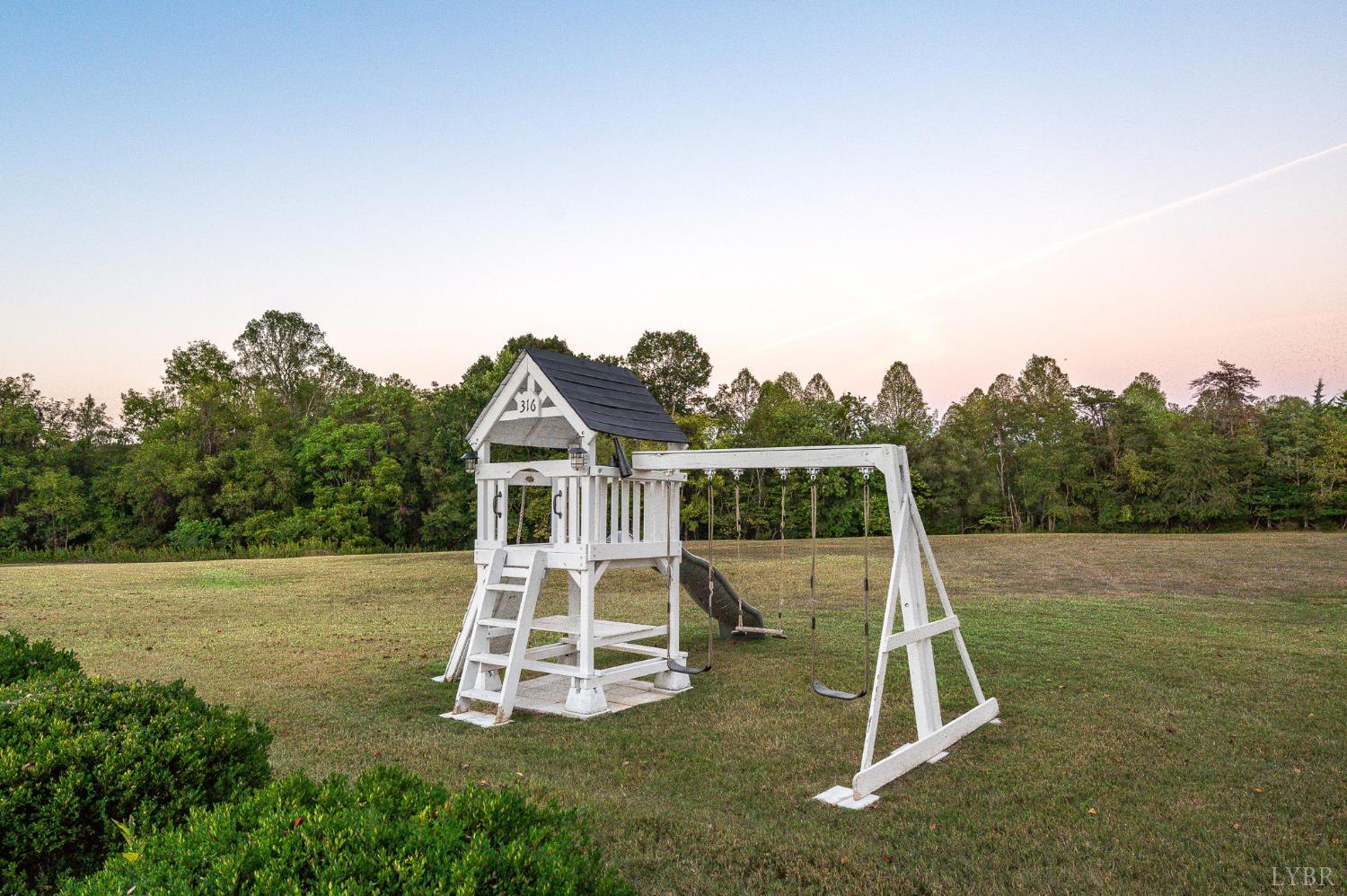 1351 Country Estates Drive