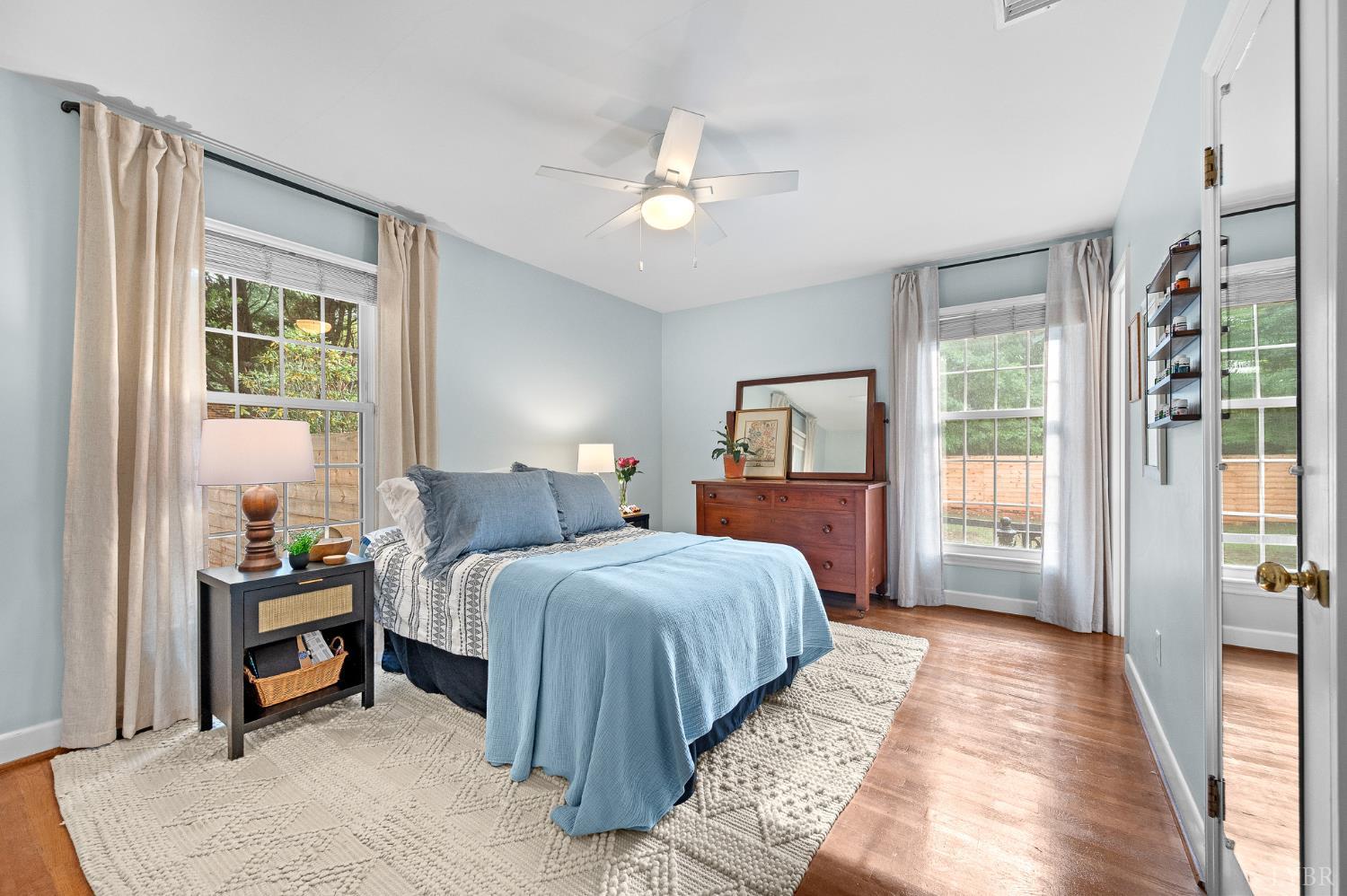 1264 Krise Circle