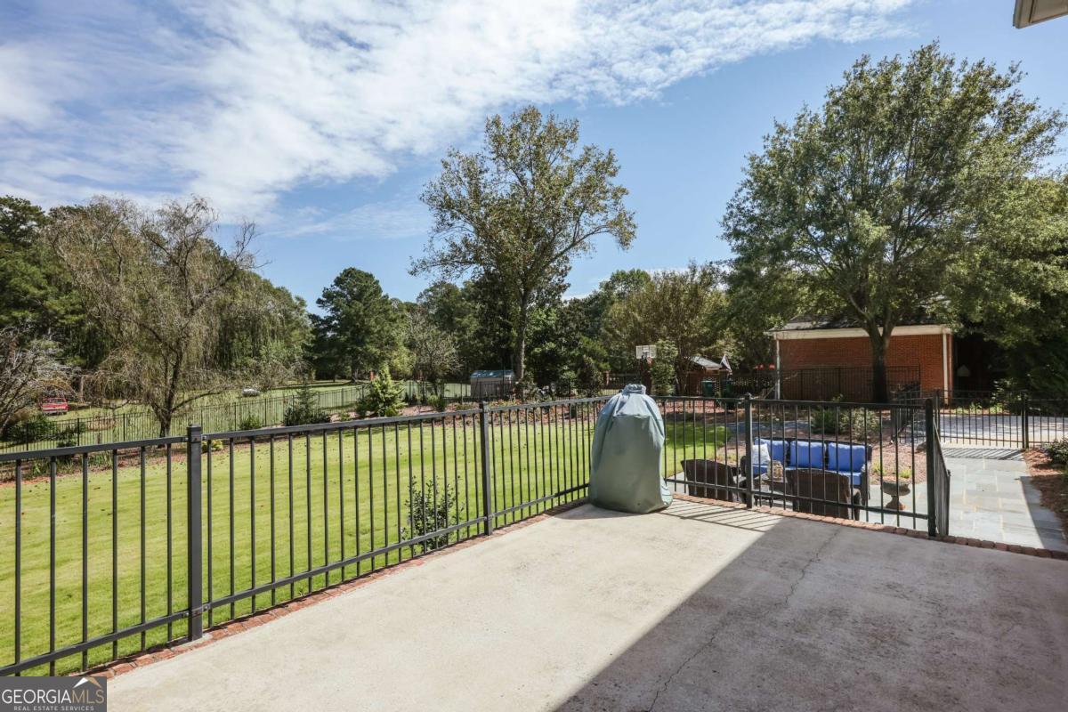 140 Cypress Manor Lane, Athens