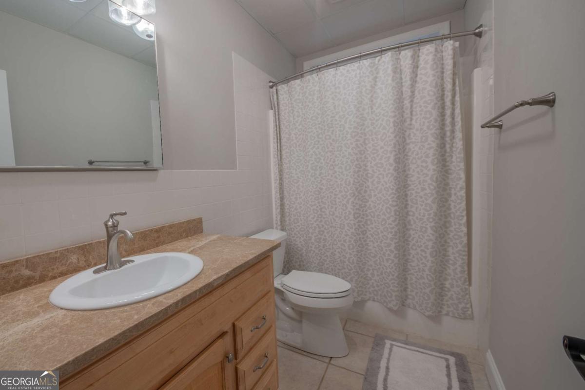 1221 Knob Creek Drive