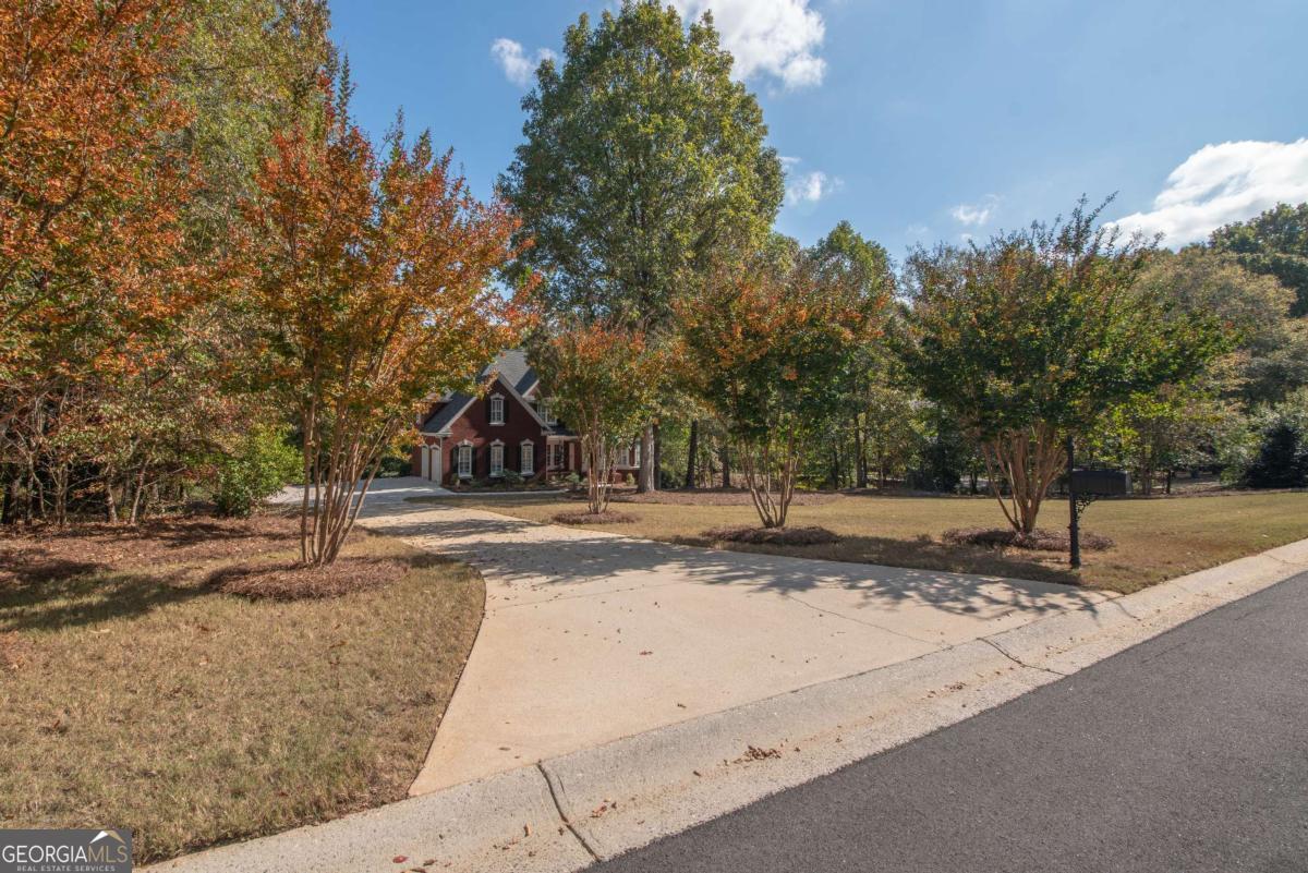 1221 Knob Creek Drive