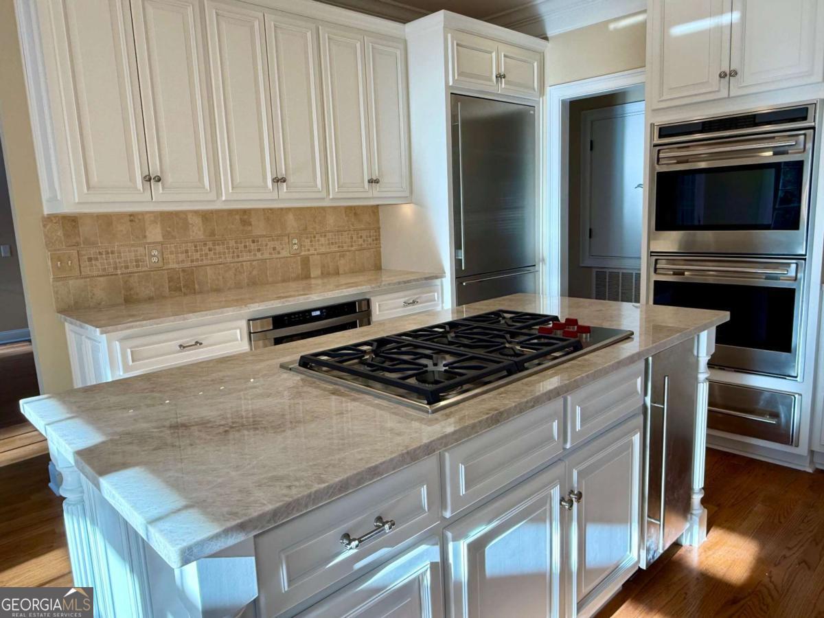 1221 Knob Creek Drive