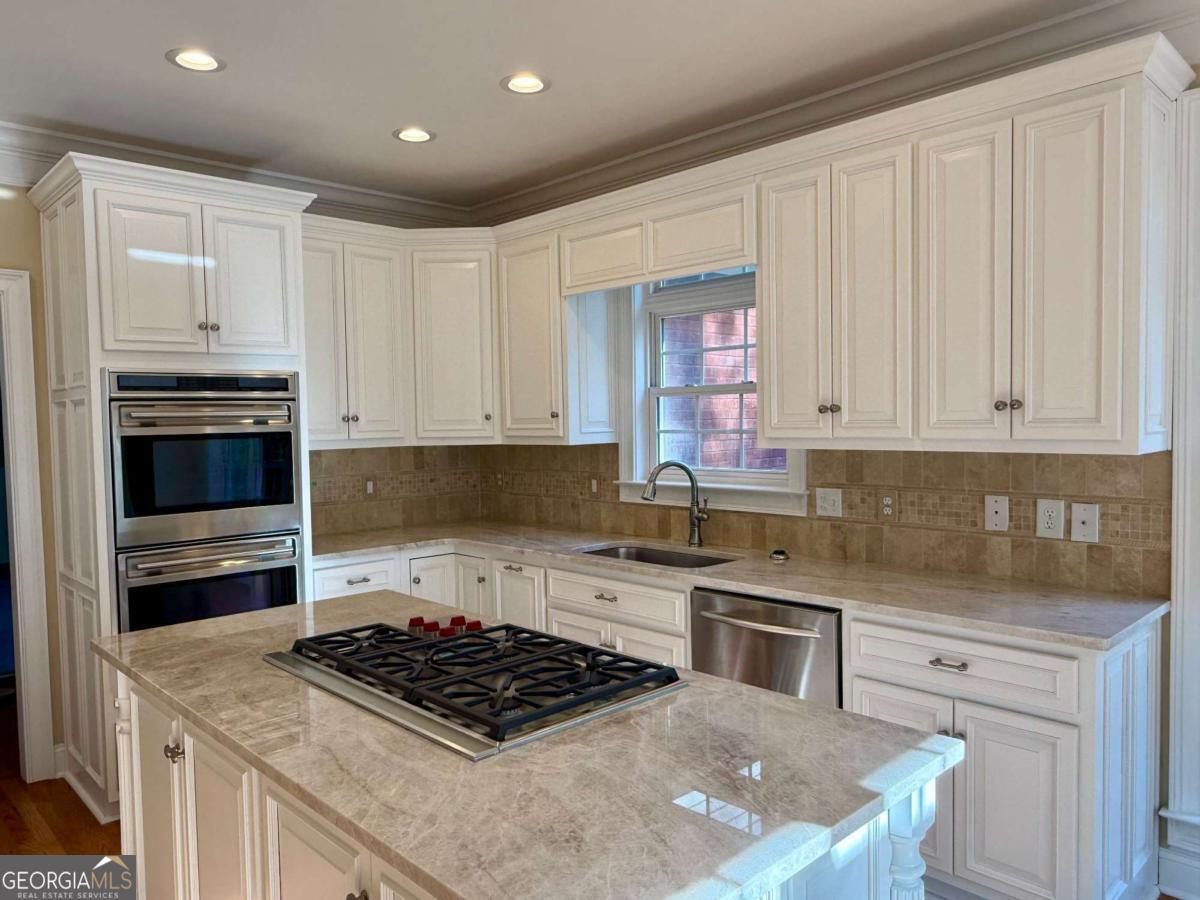 1221 Knob Creek Drive