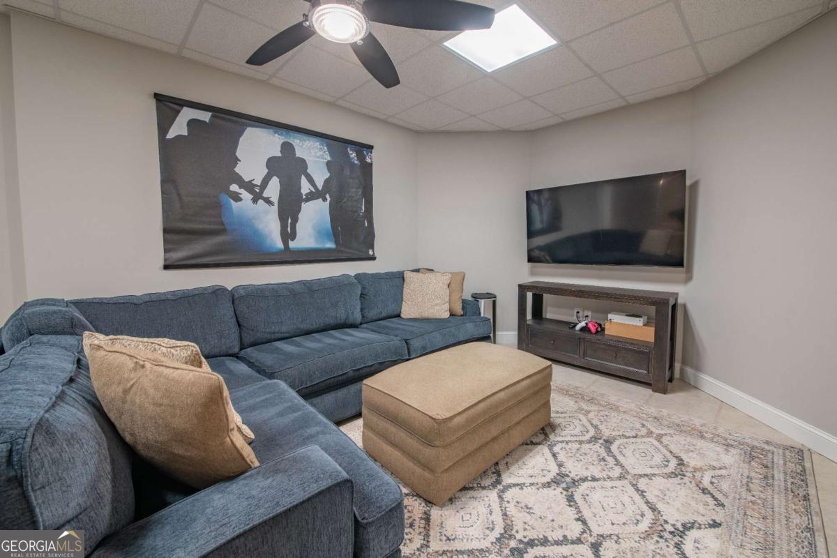 1221 Knob Creek Drive