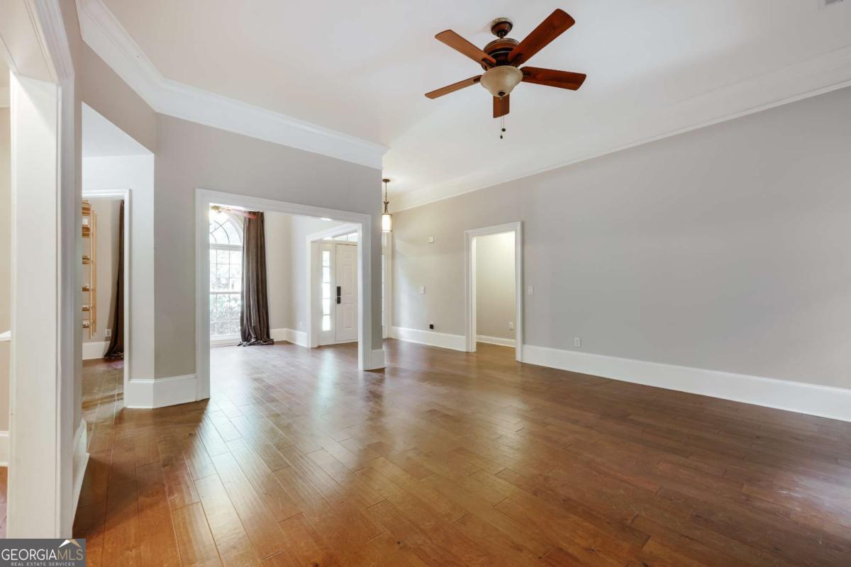 183 Oak Meadows Drive