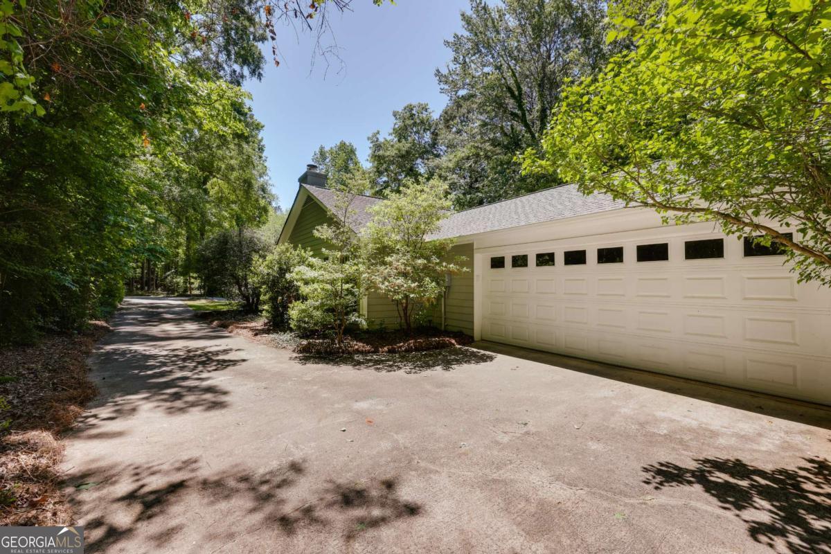 180 Pointers Ridge Drive