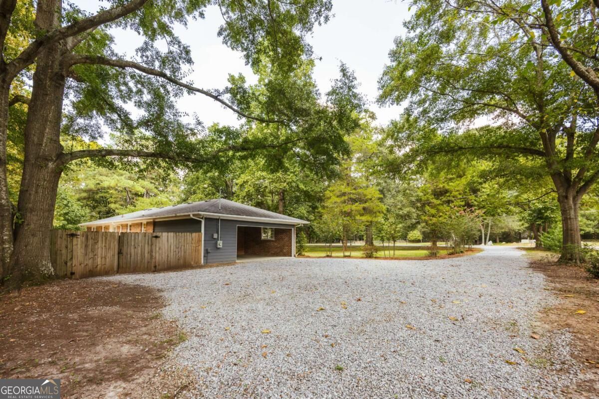 1186 ROBERT HARDEMAN Road