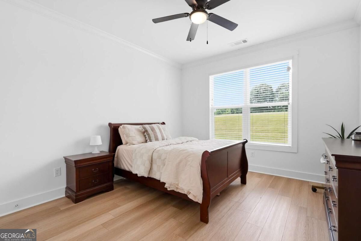 2049 Chestnut Oak Trail