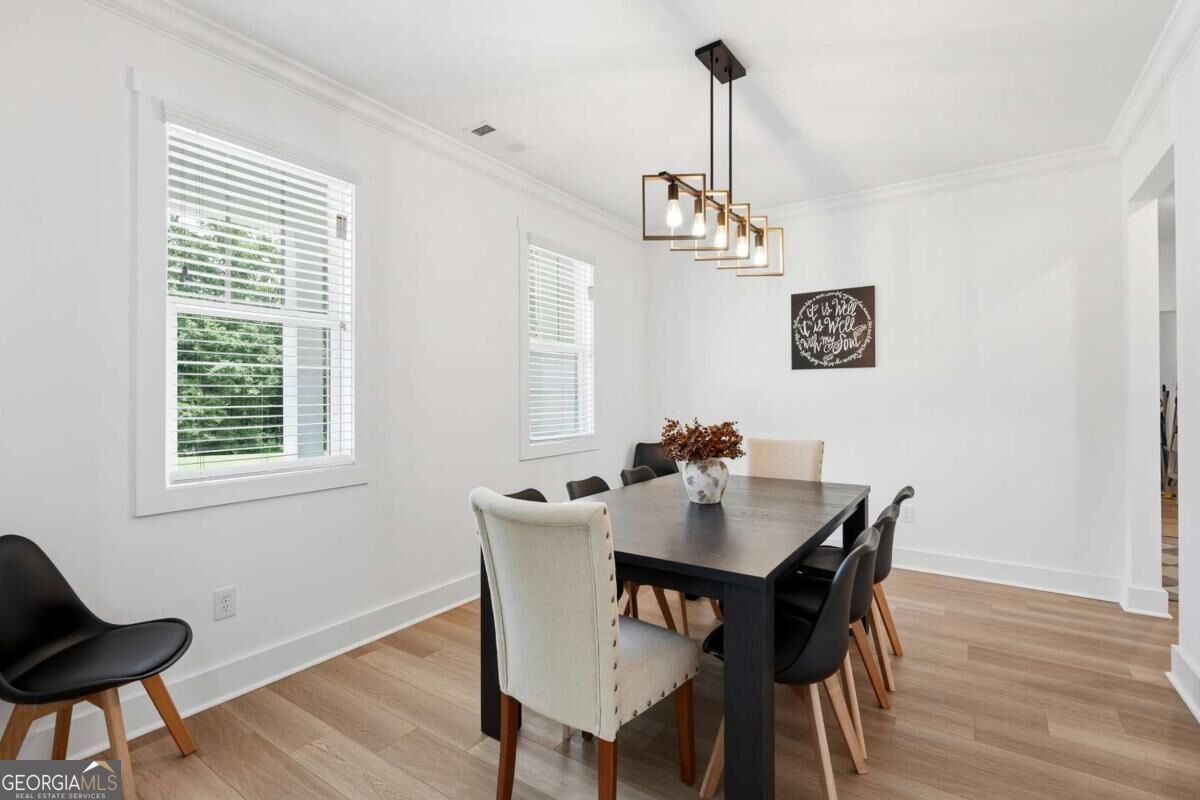 2049 Chestnut Oak Trail