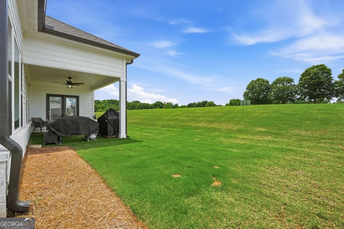 2049 Chestnut Oak Trail