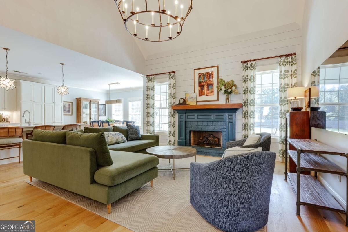 1554 Morningside Way