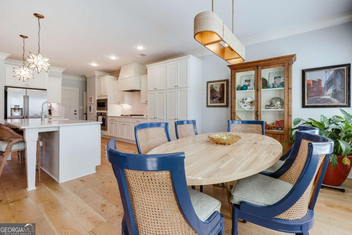 1554 Morningside Way