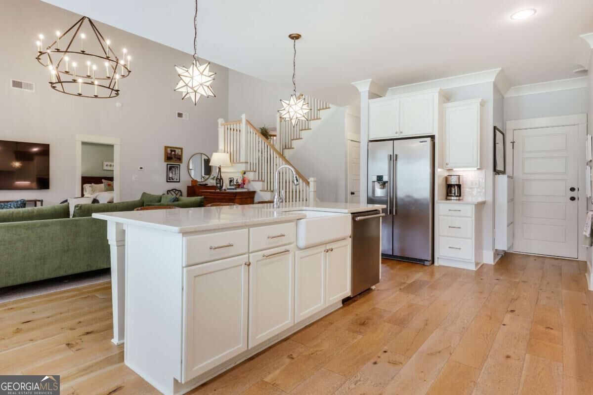 1554 Morningside Way
